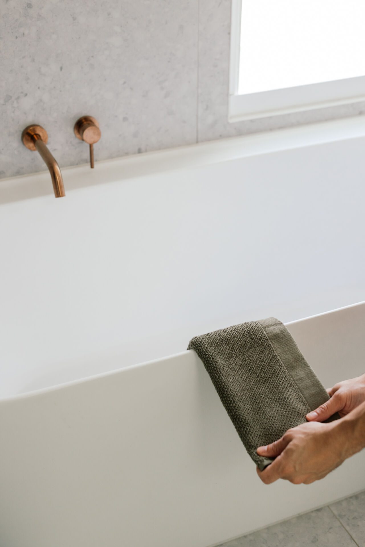Cleaner Cost in Perth: 2026 Prices by Home Size & Suburb